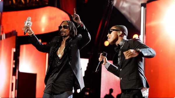 Bitsmag-Bush-Snoop-Dogg-Pharrell-Williams