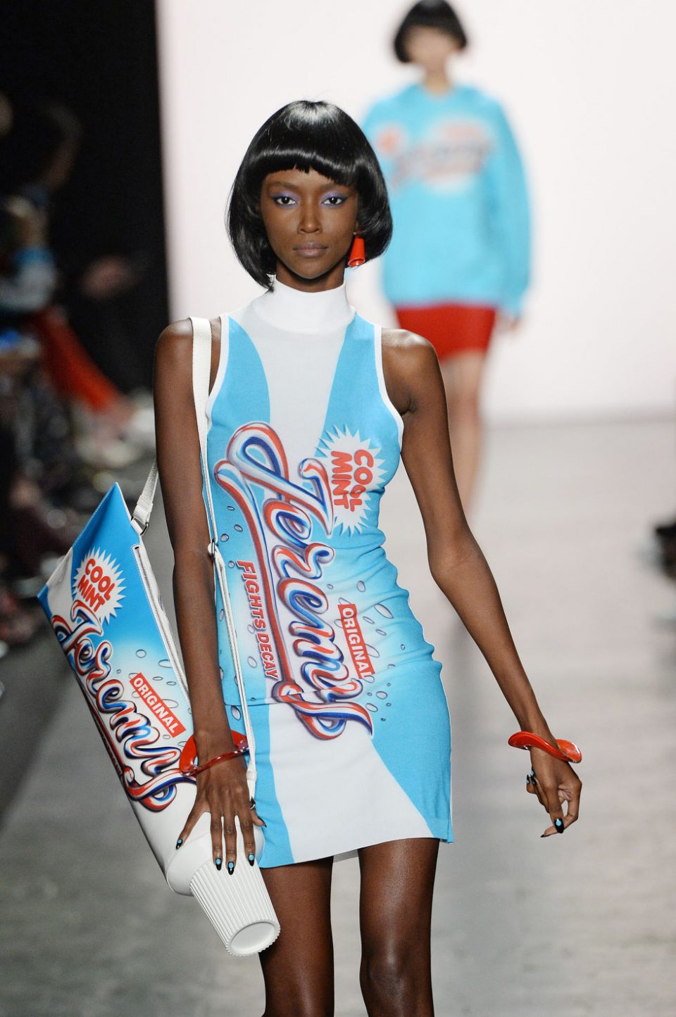 Jeremy Scott Primavera 2017