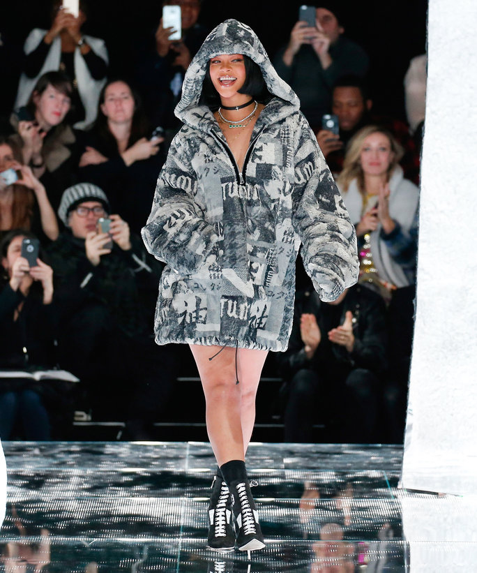 Rihanna lança em breve marca de maquiagem