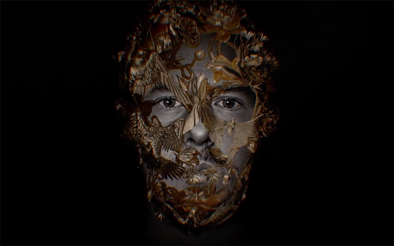McQueen mostra vida e obra de um dos maiores nomes da moda