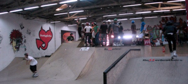 Skate, patins, hockey, paintball