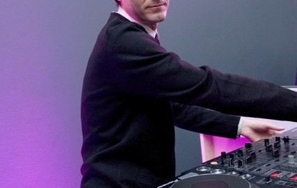 DJ Oficial do Scissor Sisters toca em SP