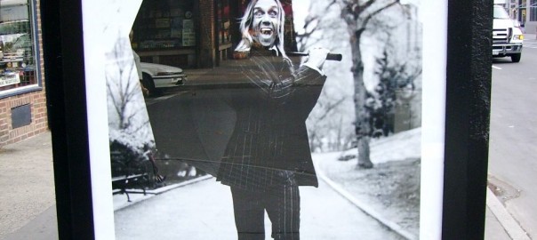 Varvatos enfrenta protestos em estréia no CBGB