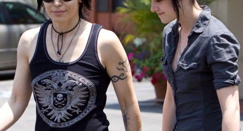 The Runaways tem Kristen Stewart no papel de Joan Jett