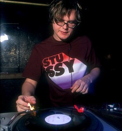 Q-Burns Abstract Message