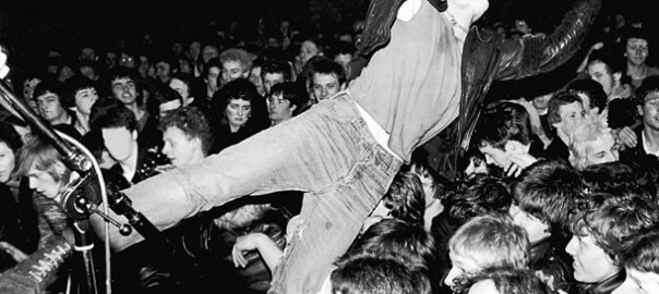 50 anos da bota do mosh