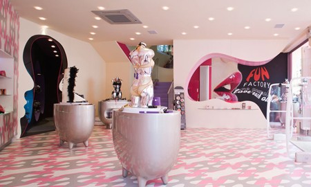 Fun Factory por Karim Rashid - Sex shop pra lá de descolada