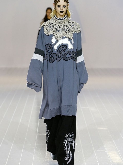 Lady Gaga e Kendall Jenner estrelam desfile de Marc Jacobs