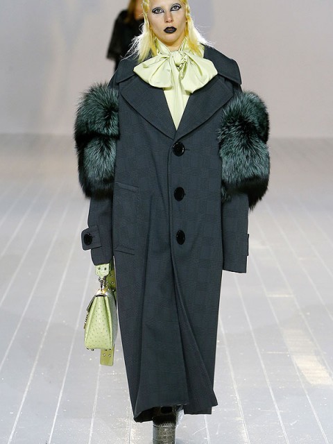 Lady Gaga e Kendall Jenner estrelam desfile de Marc Jacobs