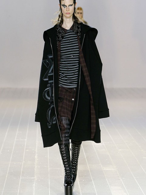 Lady Gaga e Kendall Jenner estrelam desfile de Marc Jacobs