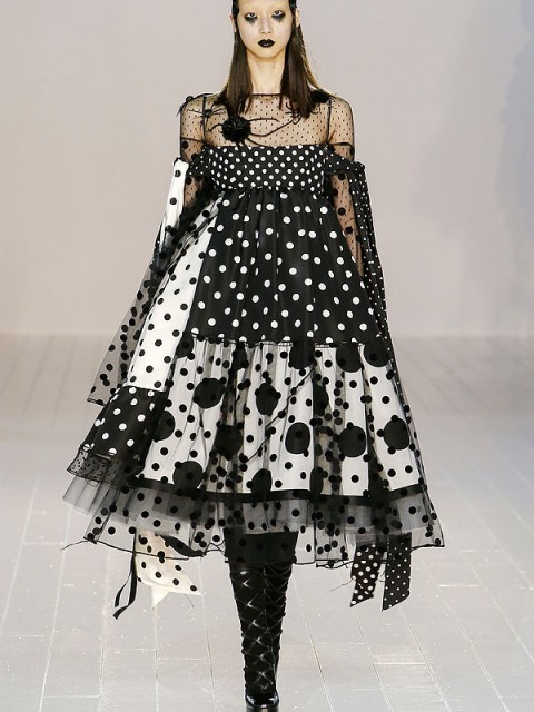 Lady Gaga e Kendall Jenner estrelam desfile de Marc Jacobs