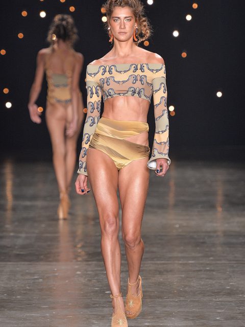 Desfile Triya verão