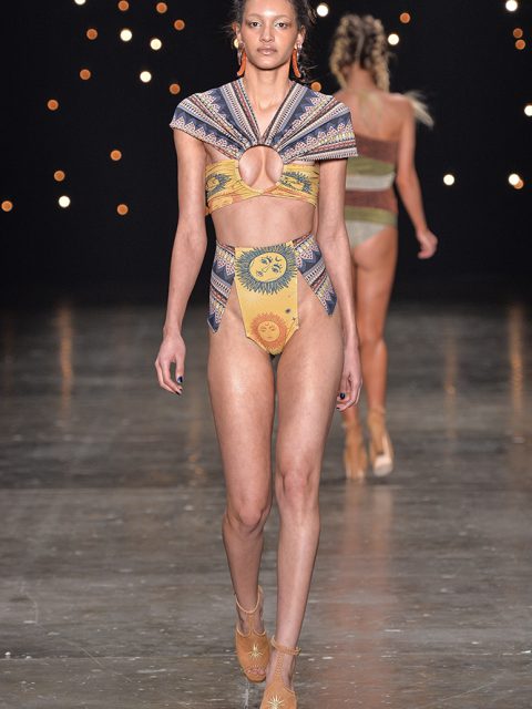 Desfile Triya verão