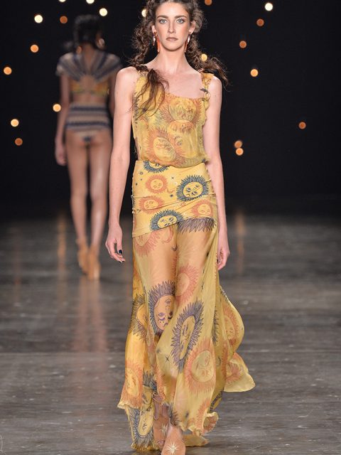 Desfile Triya verão