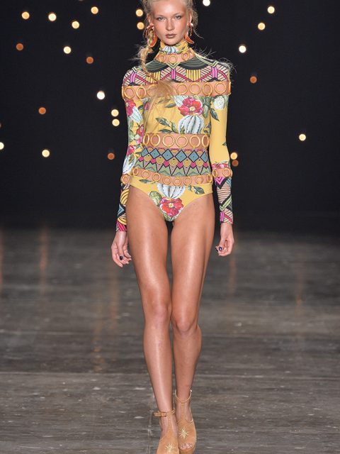 Desfile Triya verão