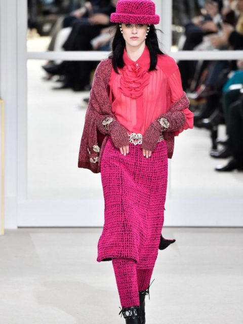 Confira o desfile de inverno Chanel 2017