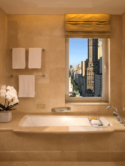 Crystal e hotéis Peninsula promovem volta ao mundo dos sonhos