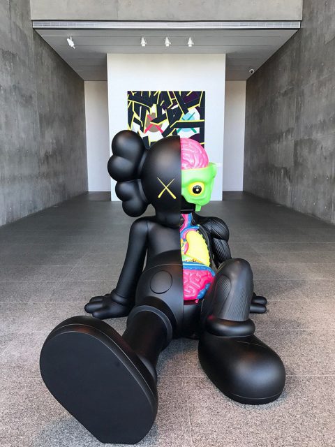Mostra de Kaws Where The End Starts