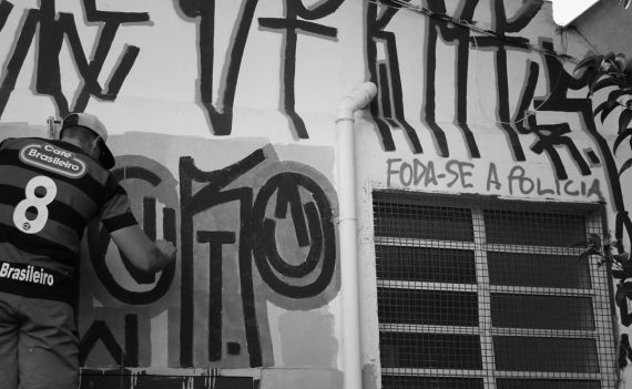 Pixo é documentário que mostra a subcultura dos pixadores paulistanos