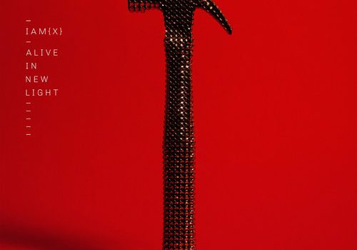 Kat Von D ataca de cantora no novo clipe do IAMX