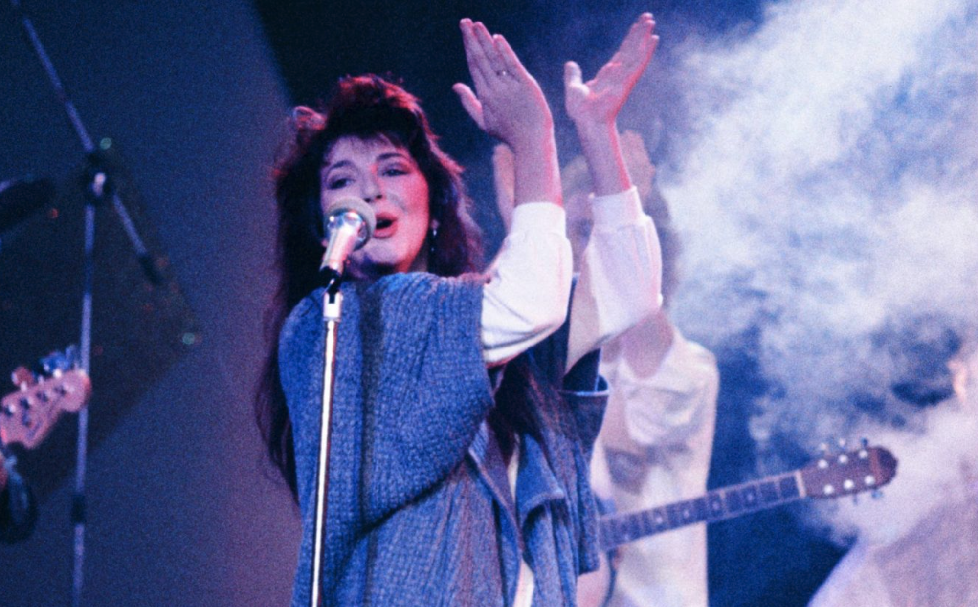 Running Up That Hill volta às paradas 37 anos depois