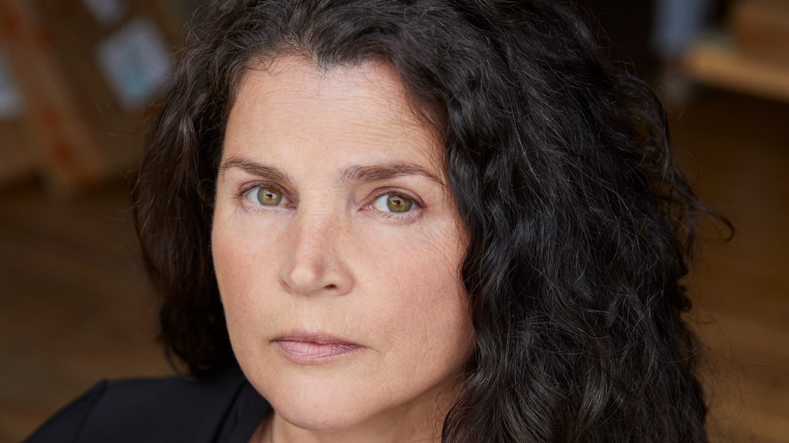 Julia Ormond processa Disney, CAA e Harvey Weinstein