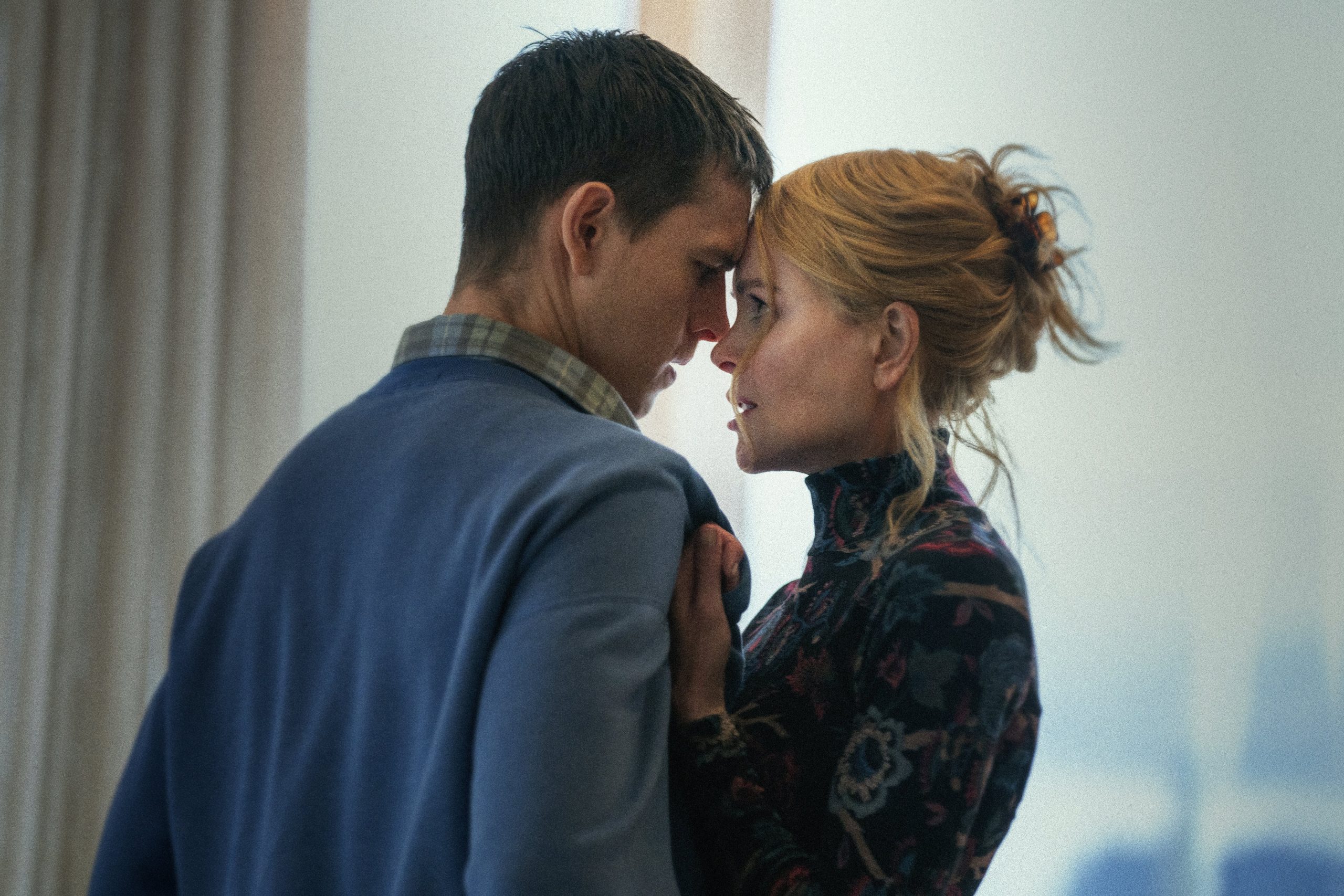 Babygirl mostra Nicole Kidman brincando com o poder