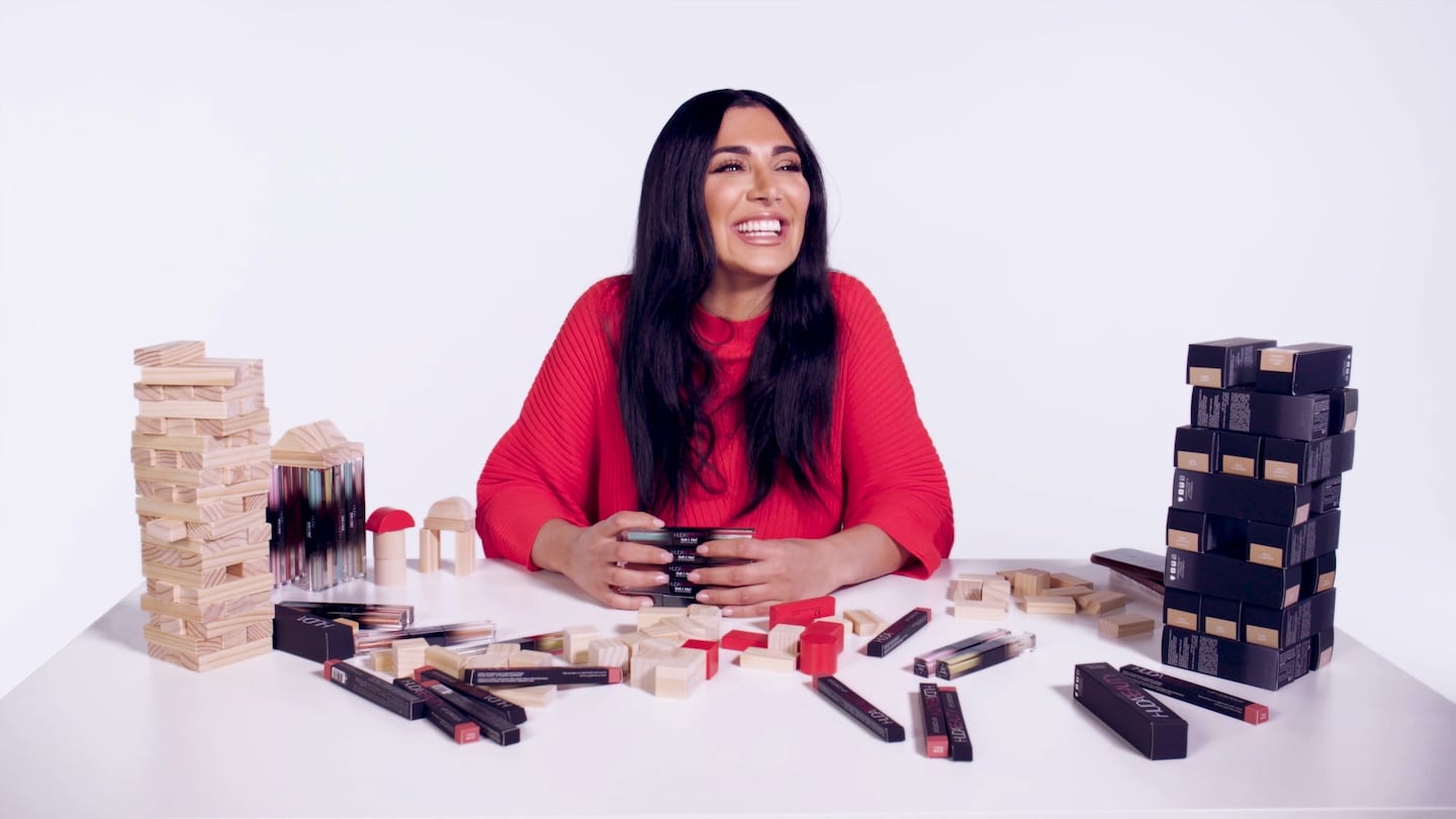 Huda Kattan volta a ser dona absoluta da Huda Beauty