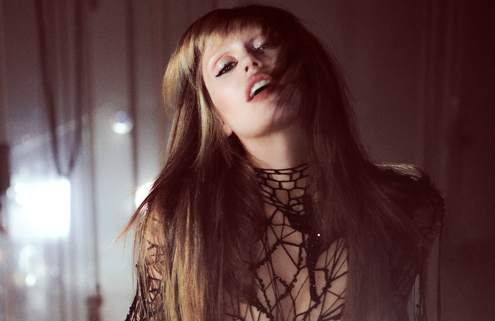 Ópera pop de Miley Cyrus chega aos cinemas