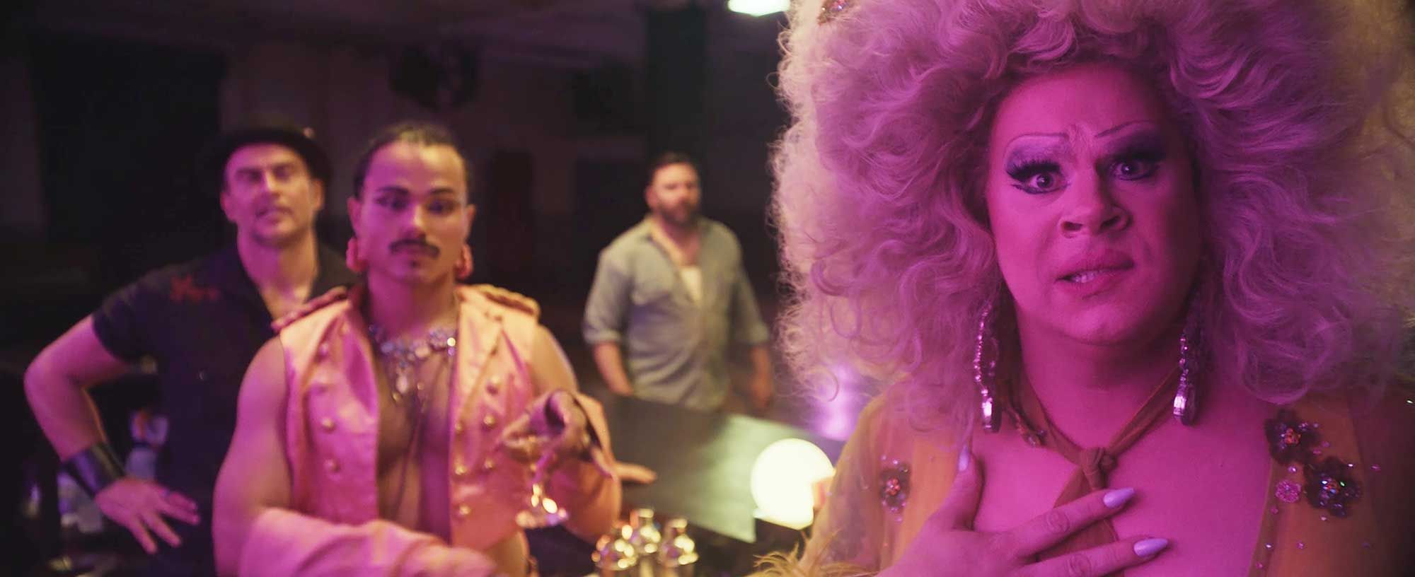 Queens of the Dead reúne zumbis e drag queens no Brooklyn