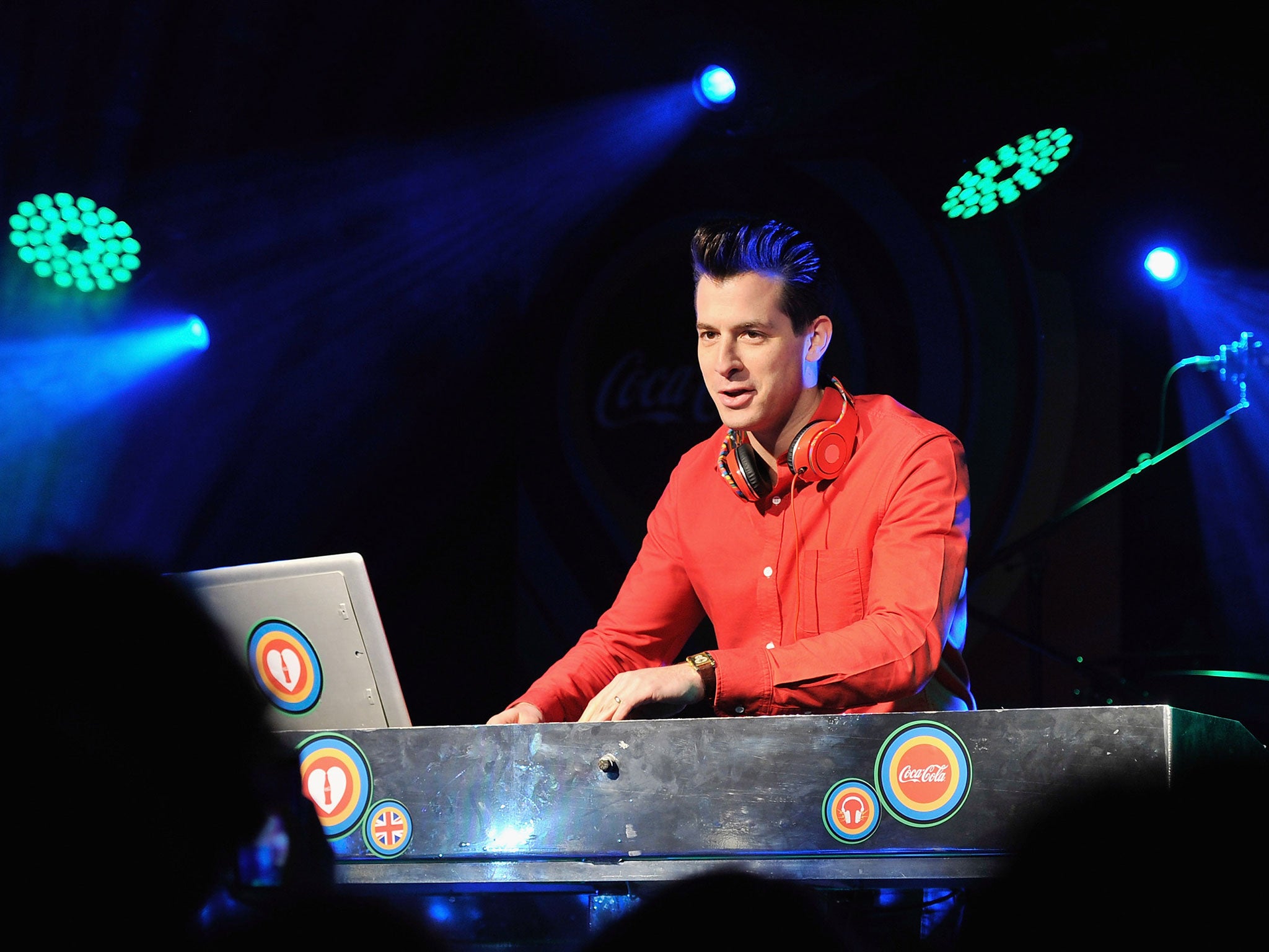 Mark Ronson conta como era ser DJ nos anos 90