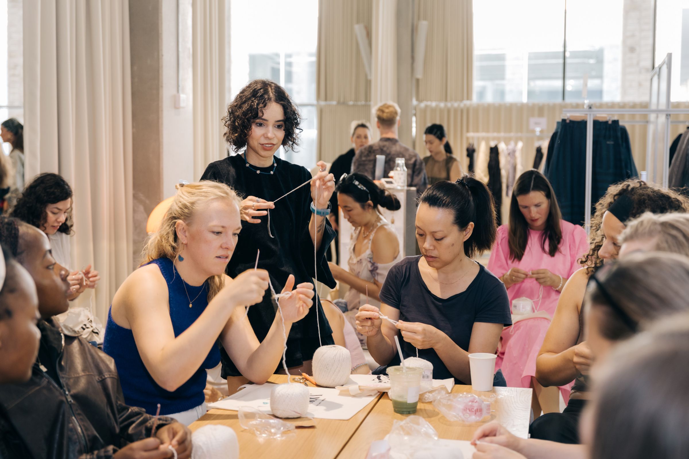 Marie Castro leva a arte do crochê para a Copenhagen Fashion Week